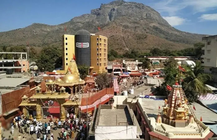 હવેથી જૂનાગઢનું ભવનાથ મંદિર વહીવટદાર શાસન હેઠળ, મહંત હરિગિરી બાપુની મુદત આજે પૂર્ણ