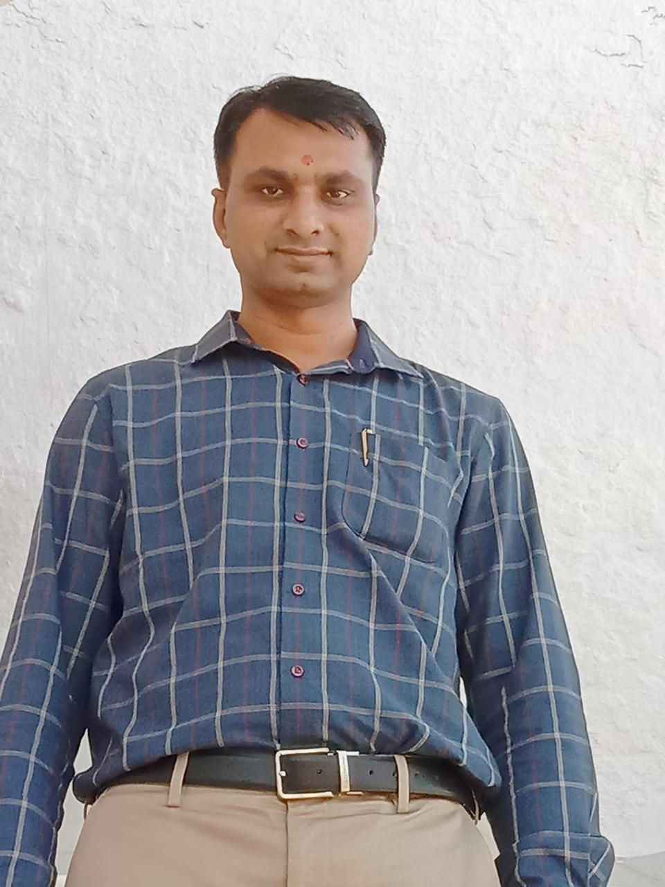 સાણંદના પ્રાંત અધિકારી રાજેન્દ્ર પટેલની રહસ્યમય સંજોગોમાં આત્મહત્યા