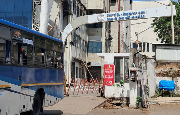 સિટિ બસ અને એસટી વિભાગ વચ્ચે બસના રૂટને લઈ વિવાદ સર્જાયો