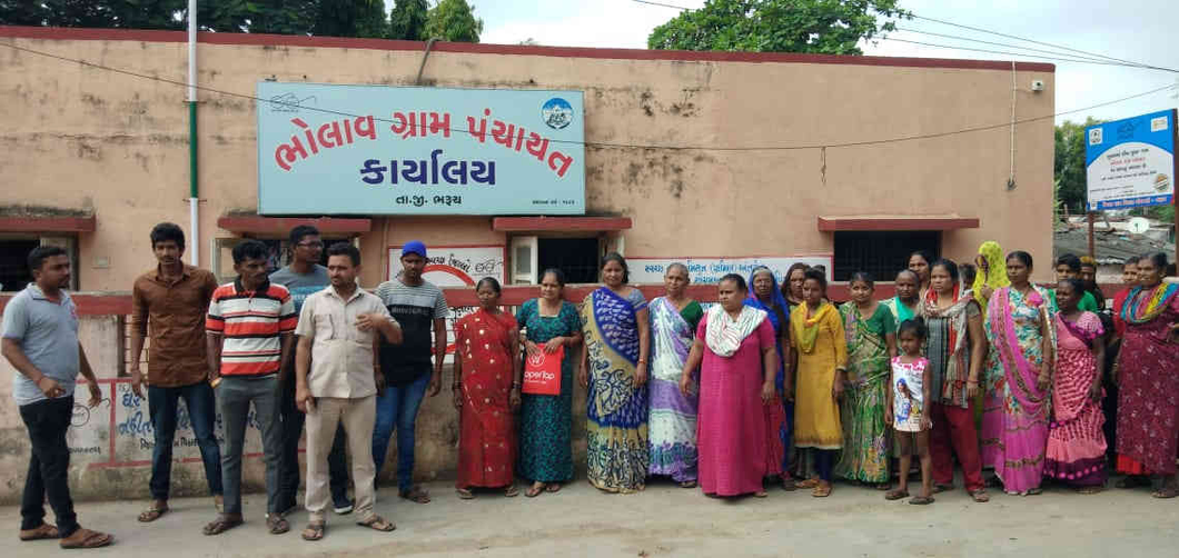 ભરૂચના ભોલાવ વિસ્તારમાં 20 વ્યક્તિને ડેન્ગ્યૂ થતાં ગ્રામજનાેનાે પંચાયતમાં હલ્લાબાેલ