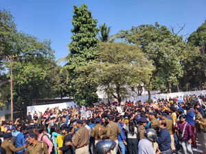 BPSC student protest: Lathi charge on protestors, police deny detention of Khan sir
