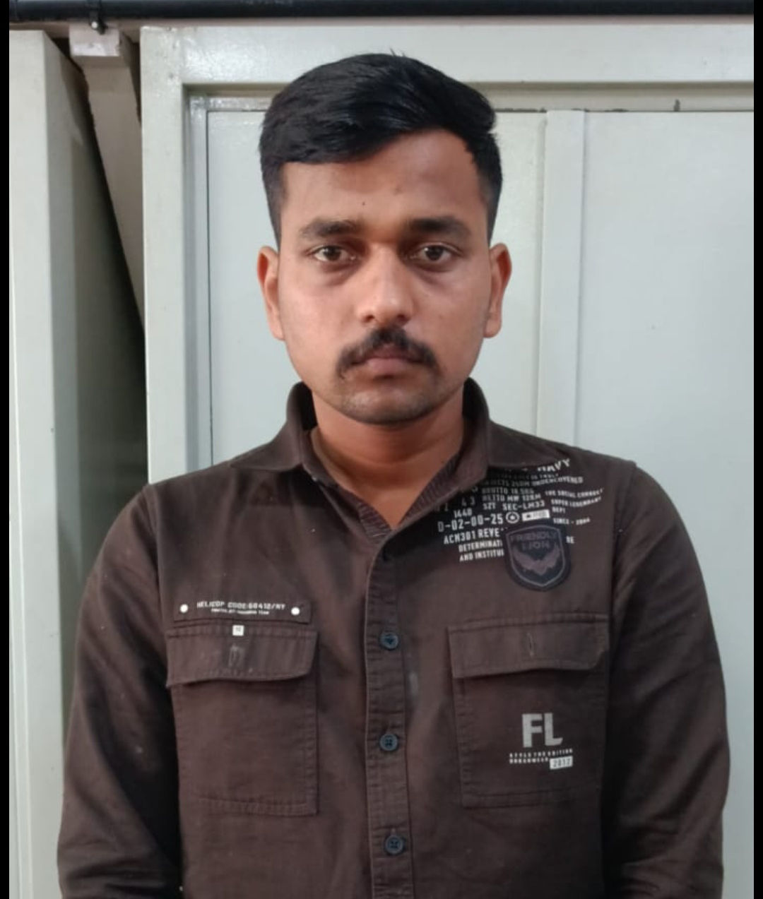 ગુજરાતમાં સિક્યુરિટીની નોકરી મેળવવા માટે  MPના ભીંડ જિલ્લાના કલેક્ટરના નામે બોગસ હથિયાર પરવાનાનું કૌભાંડ