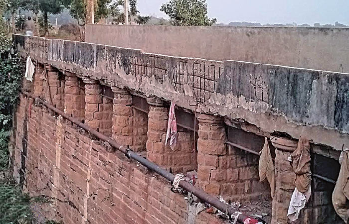 ધ્રાંગધ્રા શહેરમાં માનસાગર પાસે રાજાશાહી વખતનો બ્રિજ બિસ્માર
