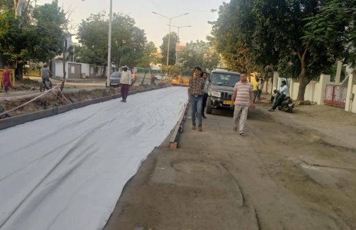અમદાવાદમાં 4 વર્ષમાં ફક્ત 39 જ સિમેન્ટ રોડ બન્યા, વાયદો તો 99નો કરાયો હતો, કોટ વિસ્તારને ઠેંગો