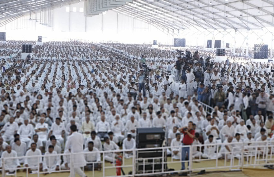 25,000 Jains chant Navkar Mantra in Ahmedabad, create record