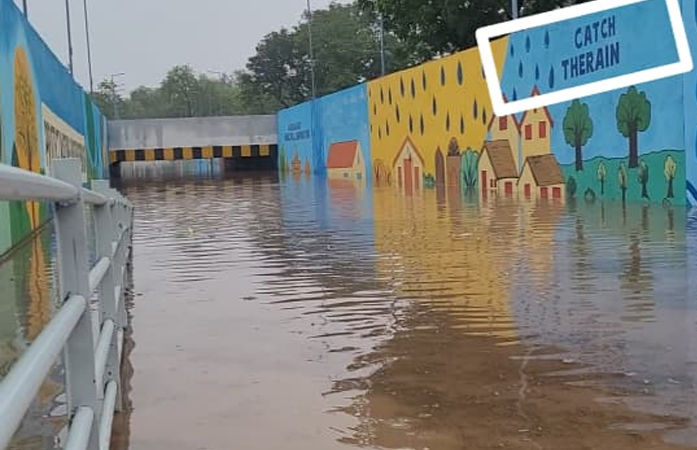 ગાંધીનગરમાં વિકાસ ગાંડો થયો: બે અંડર પાસ પાણીથી તરબોળ થતાં રસ્તા બંધ