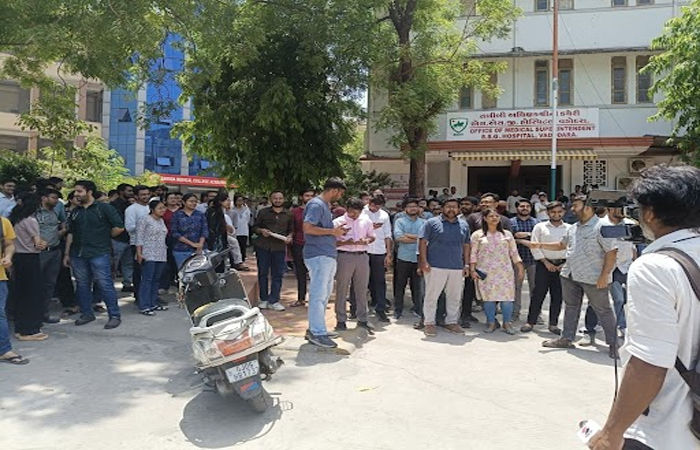 સયાજી હોસ્પિટલના રેસિડન્ટ ડોક્ટરો હડતાલ પર, ઈમરજન્સી અને ઓપીડી સિવાય તમામ સેવા બંધ