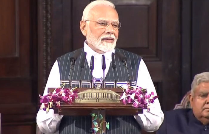 જૂના સંસદભવનમાં PMનું છેલ્લું સંબોધન, વિદાય આપતા કહ્યું ગરિમા ઓછી ન થવી જોઈએ, નામ રાખો 'સંવિધાન સદન'