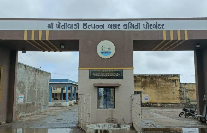 ભરશિયાળે ગુજરાતમાં કેસર કેરીનું આગમન! 10 કિલોના બોક્સની રેકોર્ડબ્રેક ભાવે હરાજી
