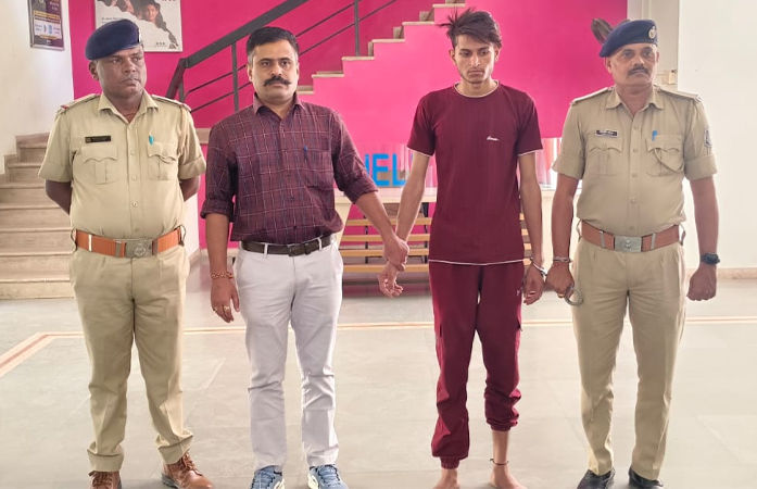 સાણંદ હત્યા કેસનો ગણતરીના કલાકોમાં ભેદ ઉકેલાયો, ગ્રામ્ય LCB એ મોરૈયાથી આરોપીને દબોચ્યો
