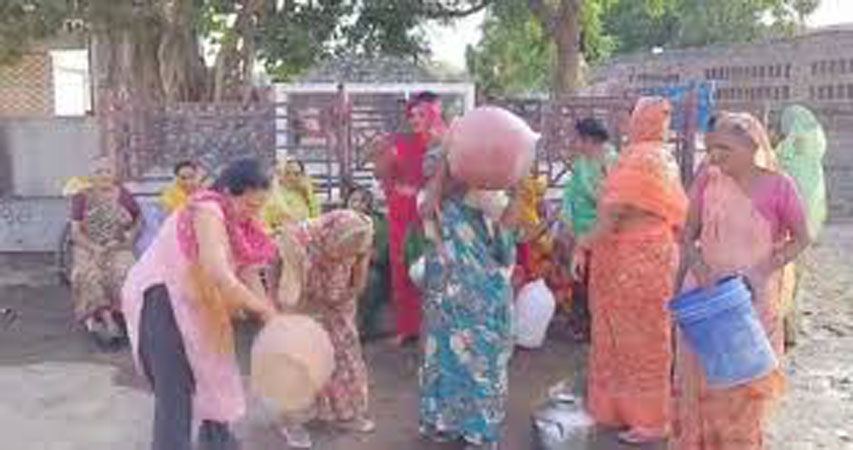 સિહોરની જગદીશ્વરાનંદ સોસાયટીમાં દૂષિત પાણી પ્રશ્ને રહિશોનો હલ્લાબોલ
