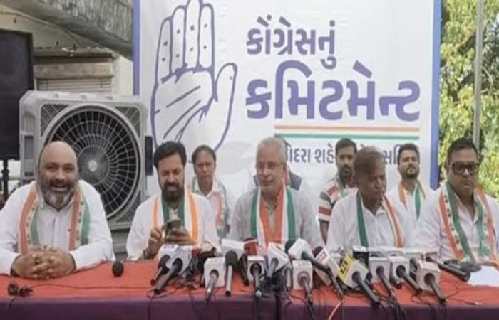 વડોદરામાં કોંગ્રેસનું કમિટમેન્ટ : મહિલા, સિનિયર સિટીઝનો, વિદ્યાર્થીઓ માટે સિટી બસ ફ્રી, બે ટાઇમ પાણી