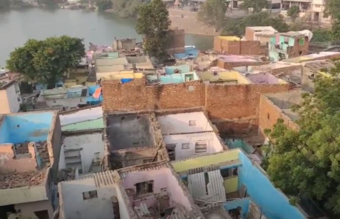 ચંડોળા બાદ ઈસનપુરમાં ગેરકાયદે દબાણો પર તવાઈ, 20થી વધુ જેસીબી સાથે AMCનો કાફલો તહેનાત