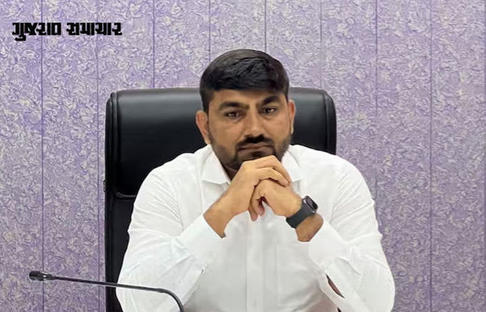 1500 કરોડનું જમીન કૌભાંડ: સુરેન્દ્રનગરના વિવાદિત પૂર્વ કલેક્ટર રાજેન્દ્ર પટેલ સસ્પેન્ડ, ED કરી રહી છે તપાસ