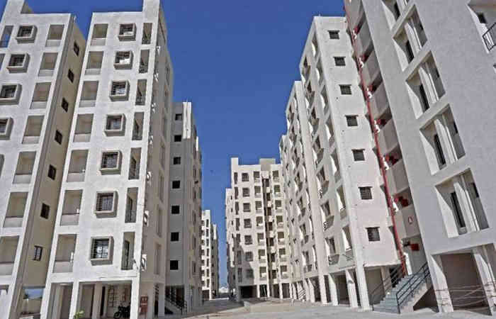 વડોદરામાં ઝૂંપડાવાસીઓનો નવો સર્વે : 1590 પરિવારને ગરીબ આવાસ યોજના અને રાજીવ આવાસ યોજના અંતર્ગત મકાન અપાશે