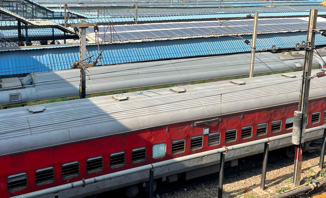 Cricket fever: waiting queue for Mumbai-Ahmedabad train goes up