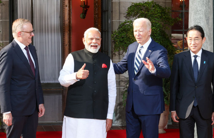 VIDEO: PM મોદીના ખભા પર હાથ મૂકી બાઈડેને આપ્યો એવો જવાબ કે બધા હસી પડ્યાં