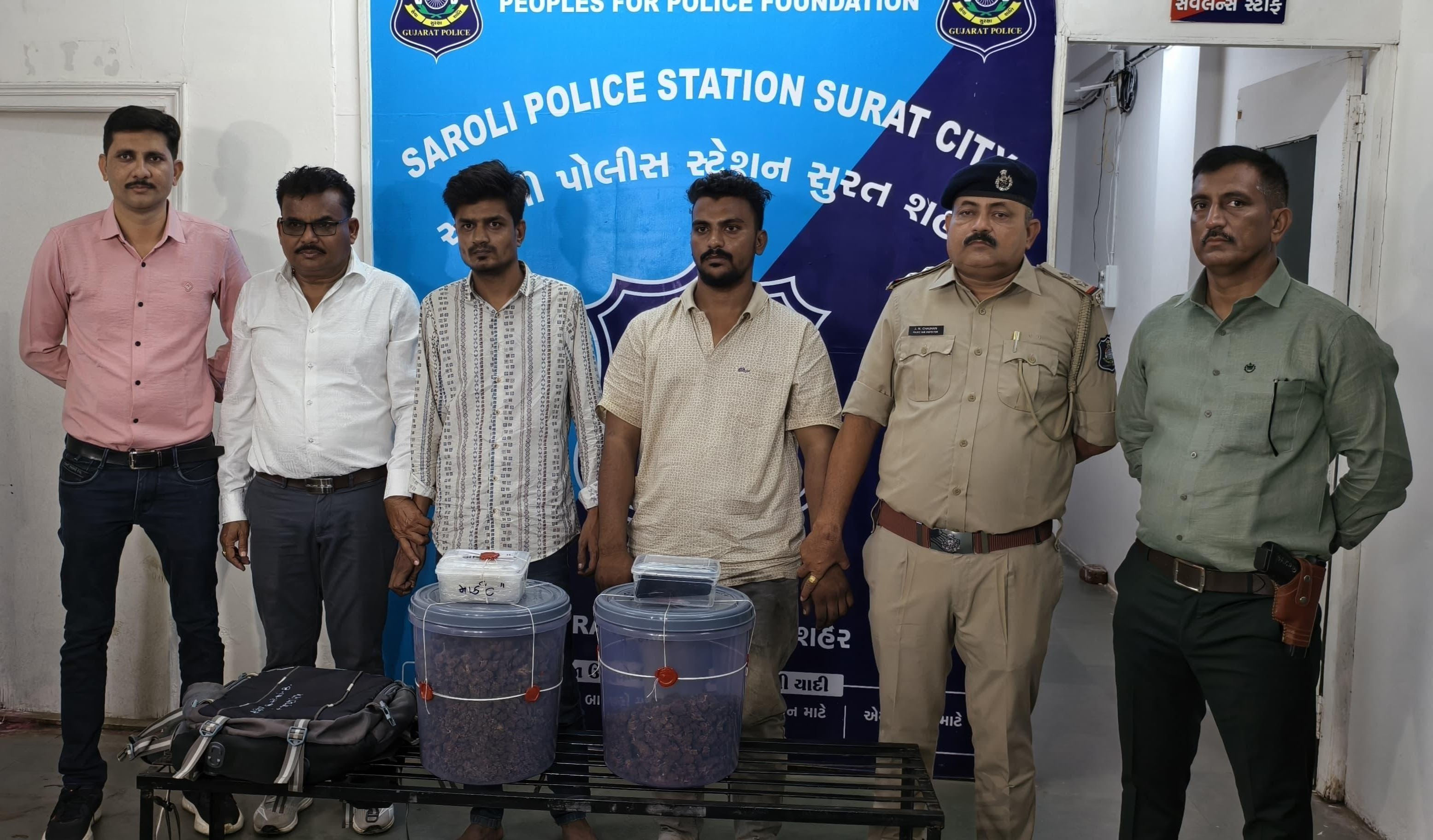 મુંબઈથી રૂ.78.39 લાખનો હાઈબ્રીડ ગાંજો લઈ આવેલા પાલીતાણાના બે યુવાન ઝડપાયા