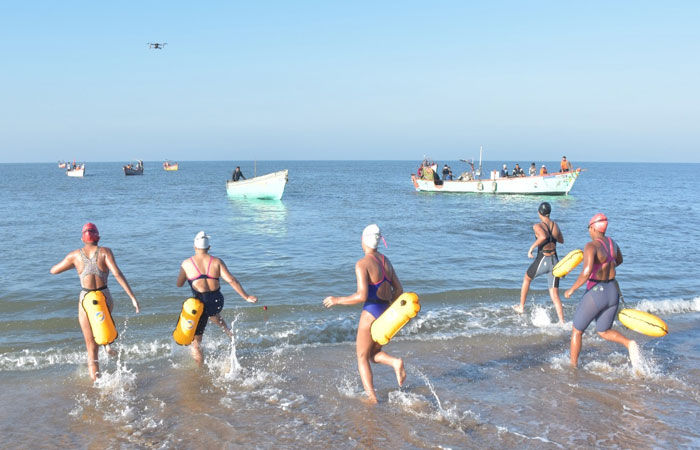 સમુદ્ર તરણની 21નોટિકલ માઈલની સ્પર્ધામાં બંગાળી યુવક ચેમ્પિયન