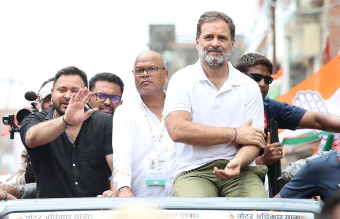 'કાન ખોલીને સાંભળી લો, અમે સત્તામાં આવ્યા તો...', ચૂંટણી પંચના અધિકારીઓને રાહુલ ગાંધીની ચેતવણી