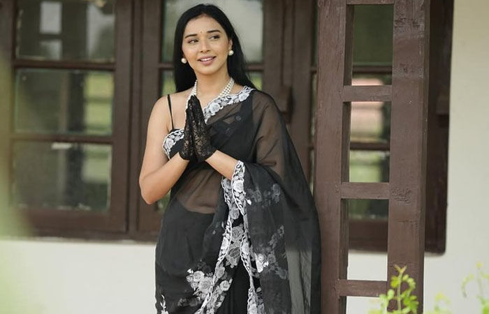 બિગ બોસ 19 : ઘરે લિફ્ટ છતાં તાન્યા મિત્તલનું વીજબિલ 600 રૂપિયા જ આવે છે, જાણો કારણ