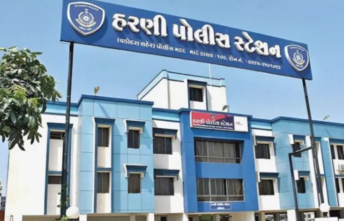જમીને ચાલવા નીકળેલ વૃદ્ધાએ રૂ.5.19 લાખની કિંમતના દાગીના ગુમાવ્યા