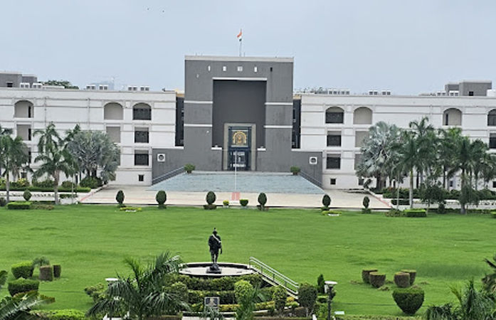 'કોઈ કંટાળીને બળવો કરશે ત્યારે કામ કરશો..?' RTO, પોલીસ, ટ્રાન્સપોર્ટ અધિકારીઓને હાઈકોર્ટની ફટકાર