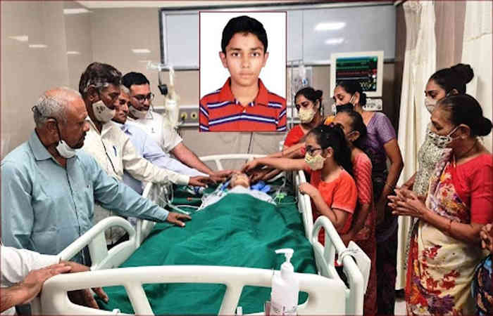 સુરતમાં દેશના સૌથી નાની ઉંમરના બ્રેઈનડેડ બાળકના બંને હાથોનું દાન કરાયું
