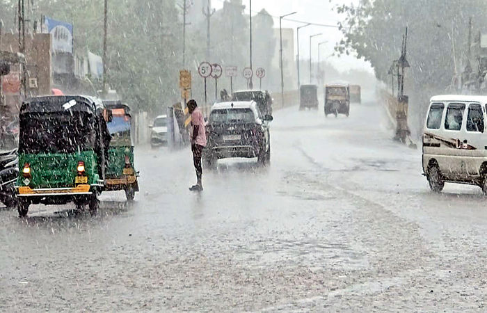 નડિયાદમાં અને ગળતેશ્વરમાં અડધો ઈંચ વરસાદ ખાબક્યો