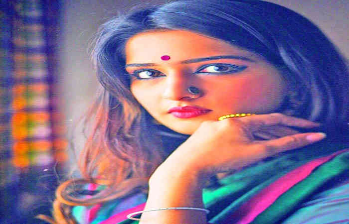 રાતા હોઠ-ગુલાબી ગાલ ચહેરાને બનાવે 'ઇન્સ્ટંટ' યુવાન