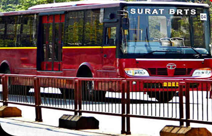 સુરત: બીઆરટીએસના બસચાલકે બાઇક ચાલકને અડફેટે લેતા બાઈકચાલકનું કરુણ મોત નીપજ્યું