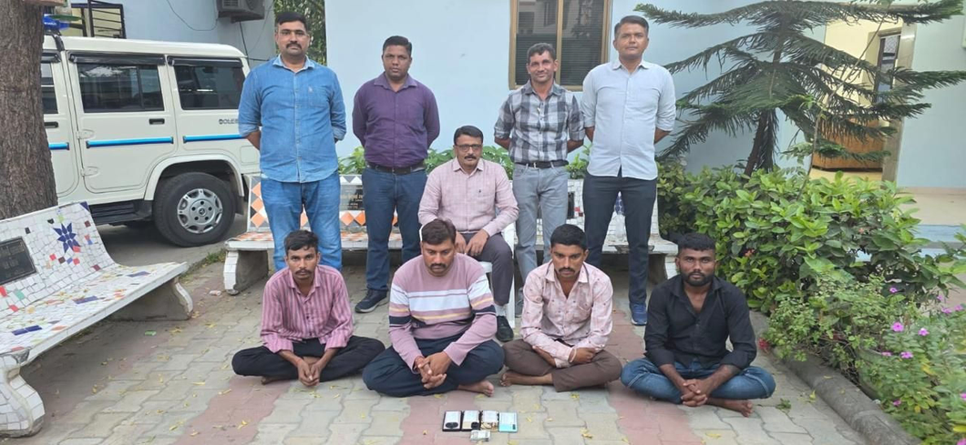 Four held for kidnapping, robbery of Angadia employee in Viramgam