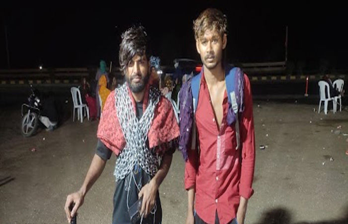 16 વર્ષના કિશોરની 10 કિલો સાંકળના ભાર સાથે દ્વારકા સુધીની પદયાત્રા
