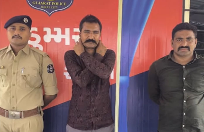 નકલી PSI બનીને ગરબા ગ્રાઉન્ડમાં કરતો હતો સીનસપાટાઃ અસલી પોલીસના હાથે ચઢતા કાન પકડી માંગી માફી