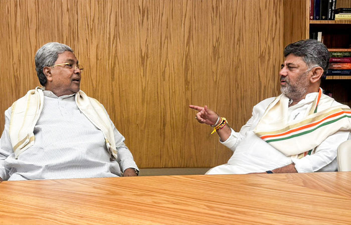 CM પદ છોડે તો રાજ્યસભાની સીટ અને 2029ની ચૂંટણીમાં મોટી ભૂમિકા... સિદ્ધારમૈયાને કોંગ્રેસની ઓફર!