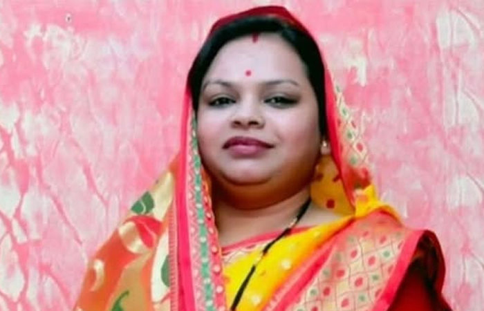 ઘર બહાર ઝઘડો જોઇ પિસ્તોલ સાથે બહાર આવ્યા ભાજપના મહિલા નેતા, ભૂલથી ફાયરિંગ થતાં મોત