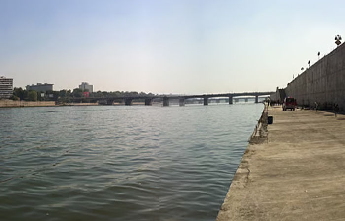 સાબરમતી નદીમાંથી પાણી છોડતા 13 ગામોને સાવચેત કરાયા