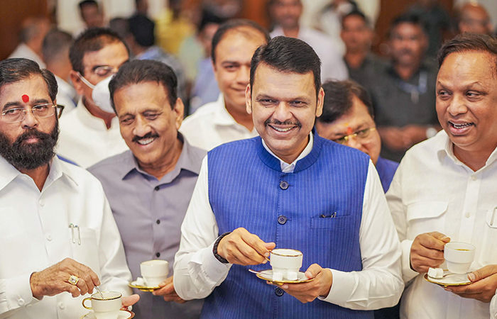 ભાજપના બળવાખોર નેતા શિંદેને ભારે પડી ગયા, અપક્ષ ચૂંટણી લડી મહારાષ્ટ્રમાં કર્યો ખેલ