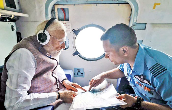 મોદીએ પૂરગ્રસ્ત પંજાબ-હિમાચલની મુલાકાત લીધી, બન્નેને સહાય જાહેર