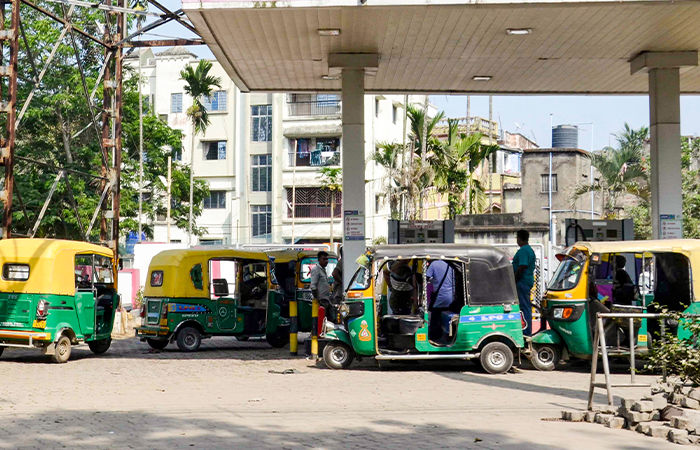 મોંઘવારીનો ડામ : દિલ્હીમાં 3 દિવસમાં બીજી વખત CNGના ભાવ વધ્યાં, પ્રતિ કિલોએ 1 રૂ.નો વધારો