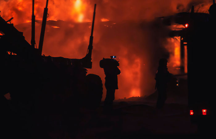 Massive fire erupts at Surat’s historic Bombay market ahead of Navratri