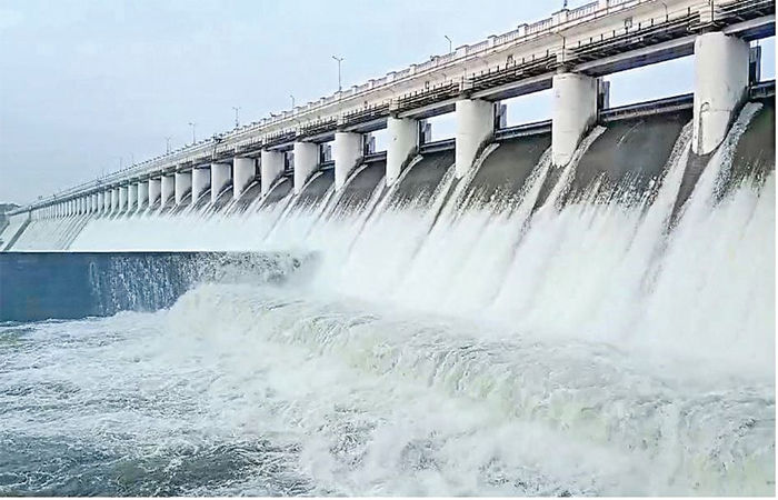 છેલ્લા 3 વર્ષમાં શેત્રુંજી બન્ને કાંઠાની કેનાલ વાટે સરેરાશ 31750 હેક્ટરમાં પીયત થયું
