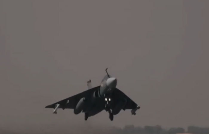 India's HAL Tejas crashes at Dubai Air Show during demonstration flight, pilot dead