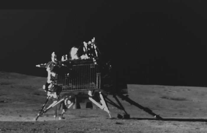 India’s moon lander Vikram hopped and soft landed again