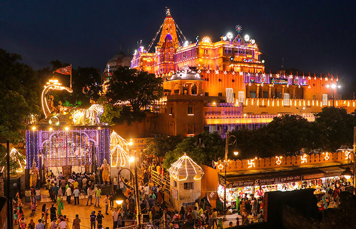 અયોધ્યા બાદ હવે દેશભરમાં કૃષ્ણ જન્મભૂમિનો મુદ્દો ગરમાય તેવી શક્યતા, કઈ વાતથી મળ્યા સંકેત!