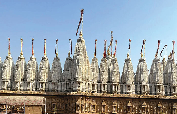 ધજા ચઢાવવાથી શું લાભ થાય?