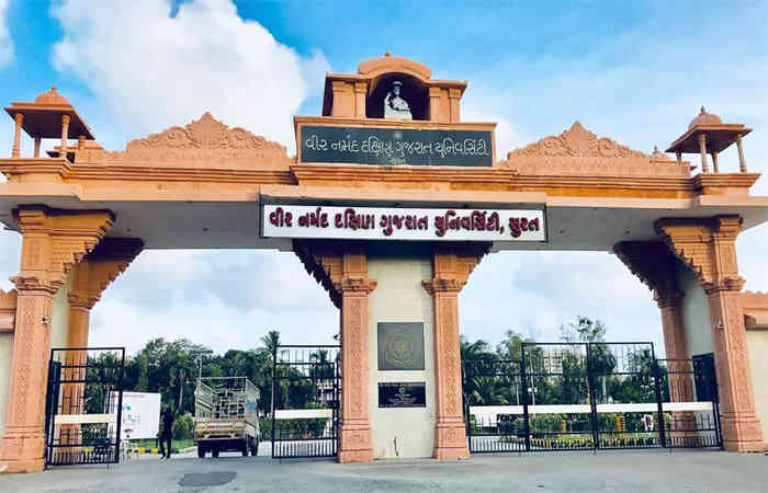 સુરત: બી.એ સેમેસ્ટરના પરિણામમાં 50 માંથી 60, 75 માર્કસ આવ્યા