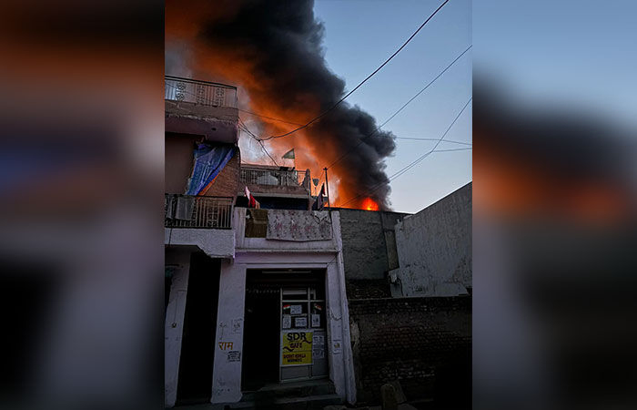 Delhi factory blaze death toll mounts to 11