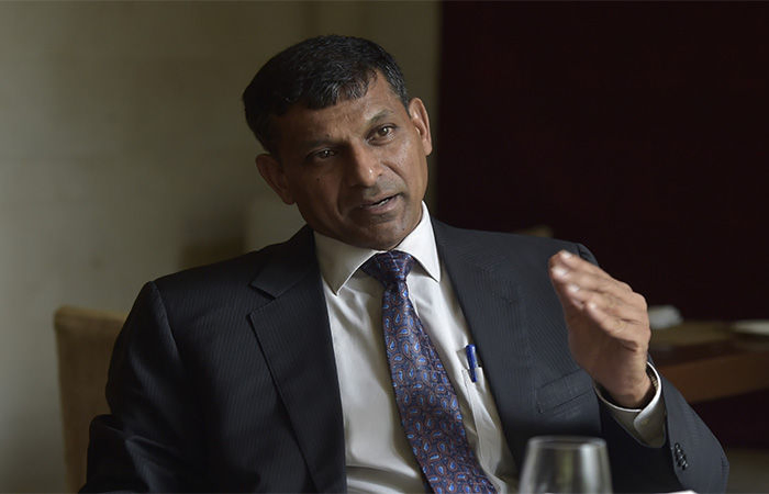 'કંઈક તો ગરબડ છે...', GDP ગ્રોથના આંકડાઓ પર પૂર્વ RBI ગવર્નર રઘુરામ રાજને ઊઠાવ્યા સવાલ