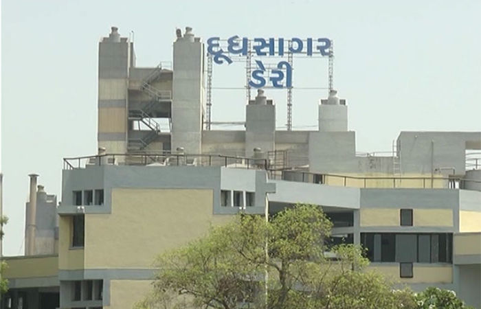 જૂથવાદમાં બિનજરૂરી મિલ્ક પાઉડરની ખરીદીએ ઘી હોમ્યું
